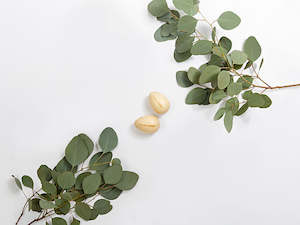 Cracker: Natural Egg Shakers - Marching Bambino