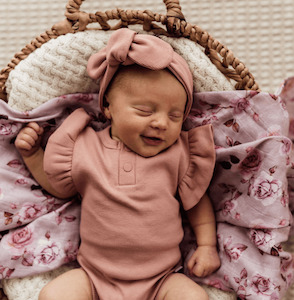 Snuggle Hunny Kids | Short Sleeve Bodysuit, Rose