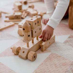 Q Toys | Natural Wood Construction Set