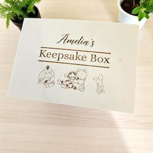 Winnie Picture Keepsake Box Pine Engraved (Pre-Order)