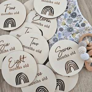 Baby: Rainbow Milestone Cards Set