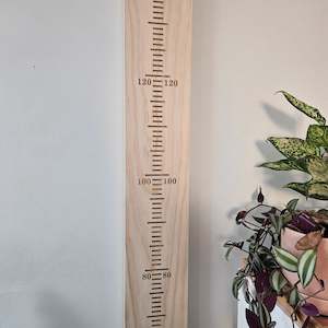 Wooden Height Chart - Centred Markings