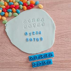 Birthday Fondant Stamps: Cut & Stamp Number Set