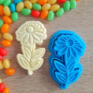 Mothers Day Fondant Stamps: Daisy with Stem Cookie Cutter & Fondant Stamp