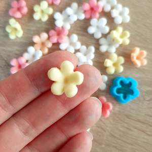 Basic Shapes Cookie Cutters: Mini Flower Fondant Cutter