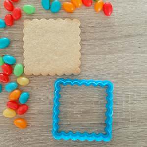 Scalloped Square Cookie & Fondant Cutter
