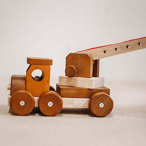Wooden Toys: Q Toys Wooden Crane