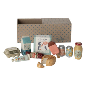 Imaginary Play: Maileg Grocery Box | Miniature