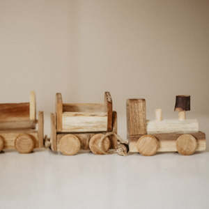 Q Toys Wooden Train