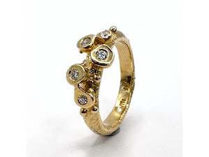 Sarah Thomas 1: Cluster Ring