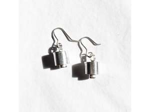 Victoria Pallin: Bell shaped Earring