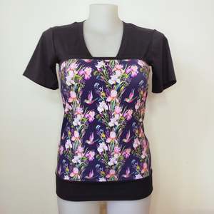 Womans Ready To Post Clothes: W14 Skin2Skin Cuddle Top Mum & Bub **Iris & Hummingbirds**
