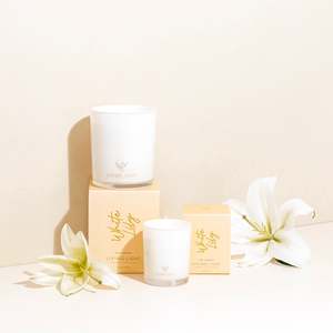 White Lily: White Lily Soy Candles