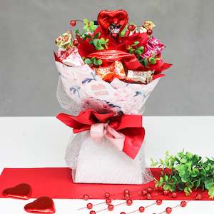 Frontpage: Heart me - Chocolate gift Arrangement