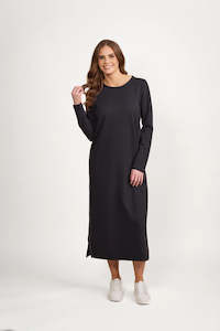 Vassalli Long Sleeve Knit Dress W Tieback & contrast stitch Detail Ink/Cream