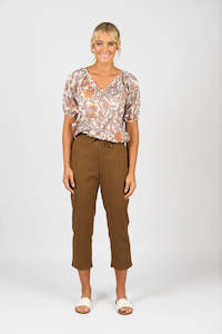 Pants: Vassalli 7/8 Slim Leg Pant-Pecan