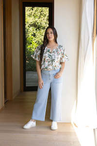 Jeans: Knewe Spin Jean-Light Wash