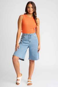 Shorts: Knewe Zuri Short Light Wash Denim