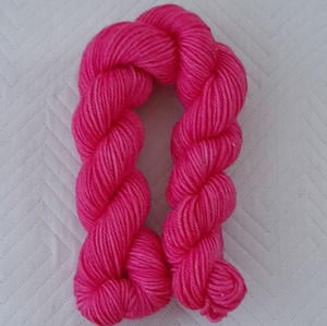 Fushia Mini 25gms 4ply Lochanside Alpacas