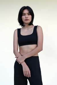 Scallop Crop - Black