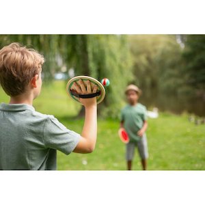 Mixed Brands: Catch Game