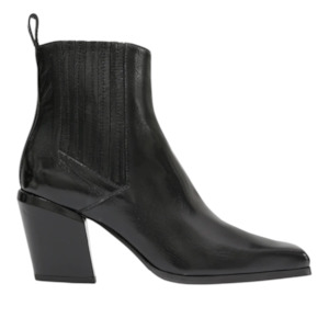 Boots: Beau Coop Libby Boot