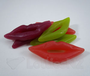 Mayceys: Sour Kissers