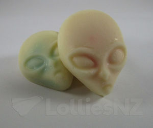 Aliens – White Choc