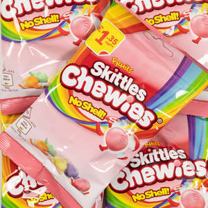 By Country: Skittles Fruit Chewies 125g