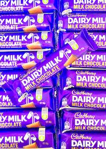 Chocolates: Cadbury Dairy Milk Chocolate Bar 50g