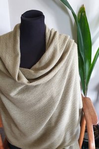 NEW Long Perino shawl - Fern (Soft khaki-green)