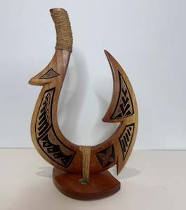 Pacific Homeware: LRG Carved Pasefika Designed Trophy