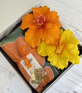 Pre Made Gift Sets: "ISLAND BLOOM" Giftbox