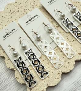 APAULA PEARL EARRINGS