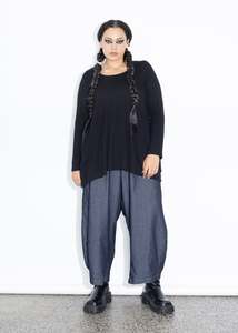 Skylar Tee - Black