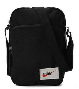 NIKE HERITAGE SLING BAG - black/white