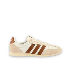 ADIDAS WOMENS BARREDA LO - Off White / Dusky Bronze / Warm Vanilla
