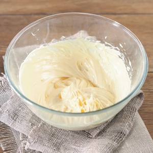 Products: White Icing Mix Lots Of Baking New Zealand