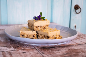 Lemon Slice Lotta Love