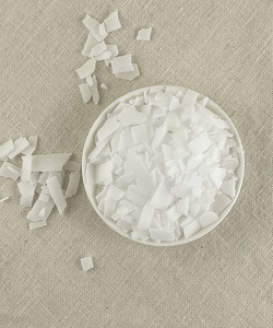 Emulsifying Wax Natural Cetearyl Alcohol, Ceteareth 20 (F) - Lotus Oils New Zealand