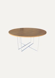 Round Oak Dining Table Hire - Lucy's