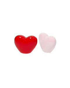 Kitchenware: Love Salt & Pepper