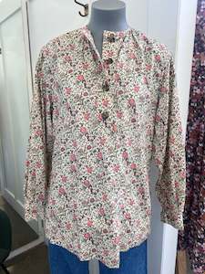 Shirt: Vanessa Bruno Top