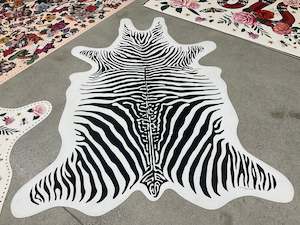 Indoor/outdoor French Rug - XL Hide