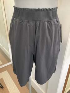 Lululemon Stretch Woven Ruffle-Waist HR Short 9”