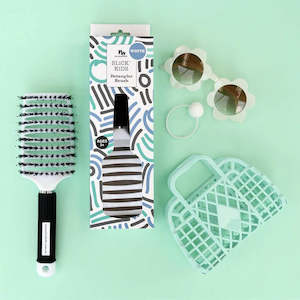 Baby Accessories: Detangler Brush