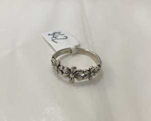 Daisy Ring