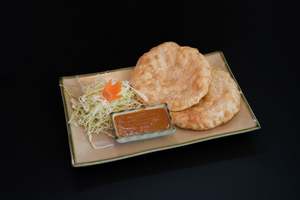 Summer Rolls Bao: SR8- ROTI WITH SATAY SAUCE