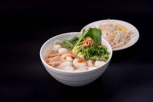 Rice Noodle Soup: NS8 - SEAFOOD NOODLE SOUP