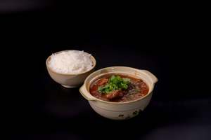 R9 - BEEF RENDANG (RICE/ ROTI)